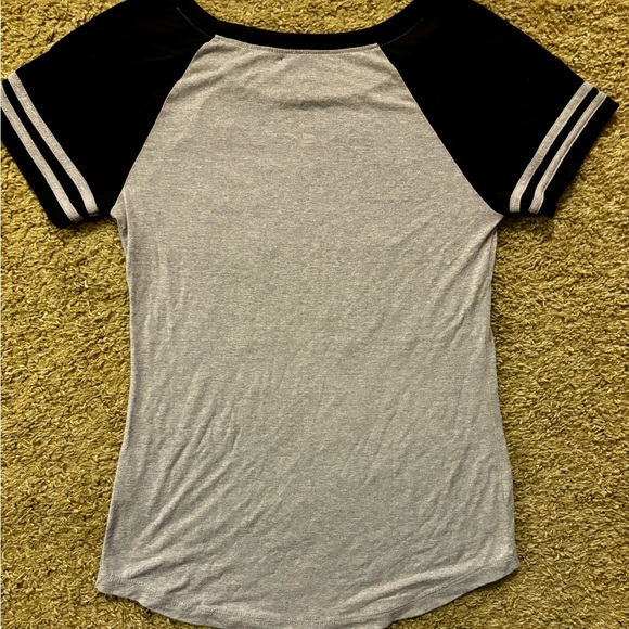 Disney Parks brand Woman size Med. Gently used No flaws Super cute Glitter Micky - Picture 14 of 14